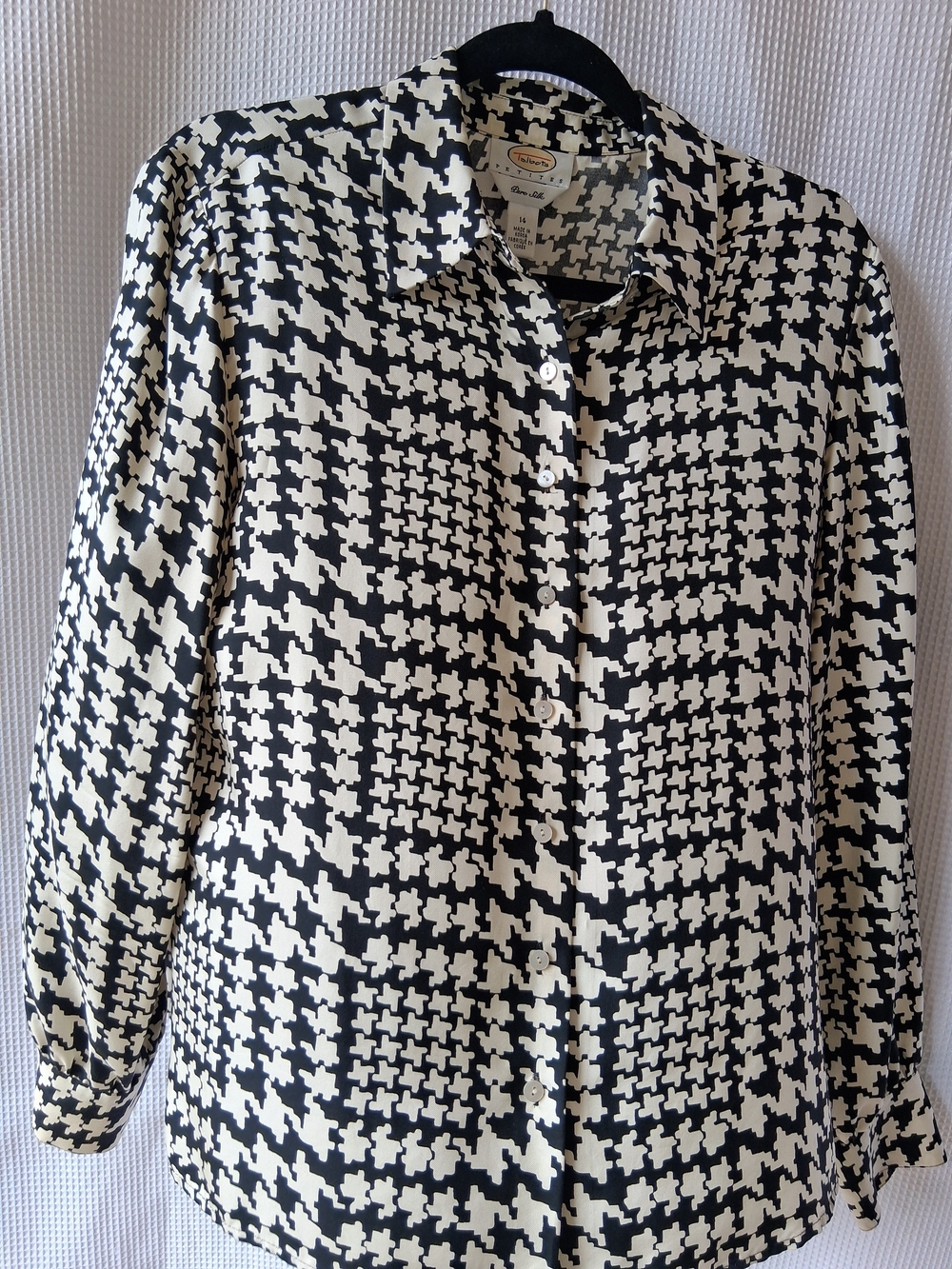 Talbots Black & White Houndstooth Silk Button-Down Blouse Collared